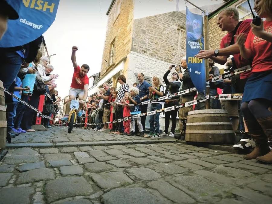 cobble-wobble-1270x765-c