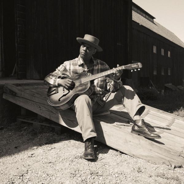 Eric Bibb