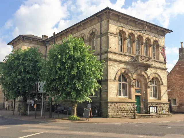 Town-Hall-picture-28-5-2018-3-scaled