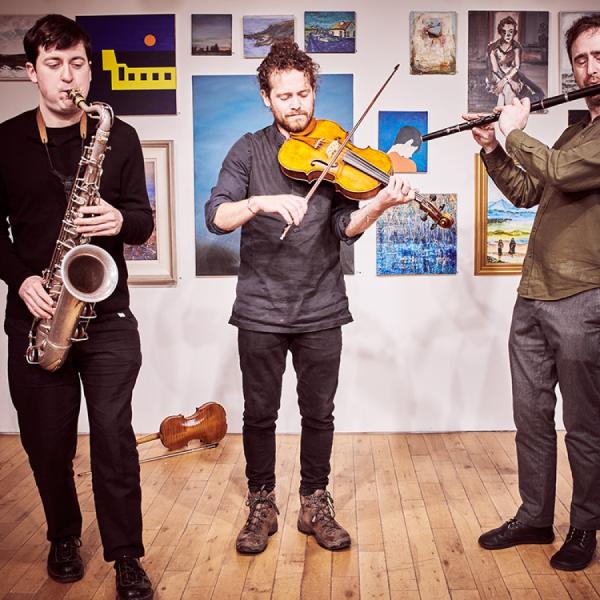 Neil ÓLochlainn & Cuar 1