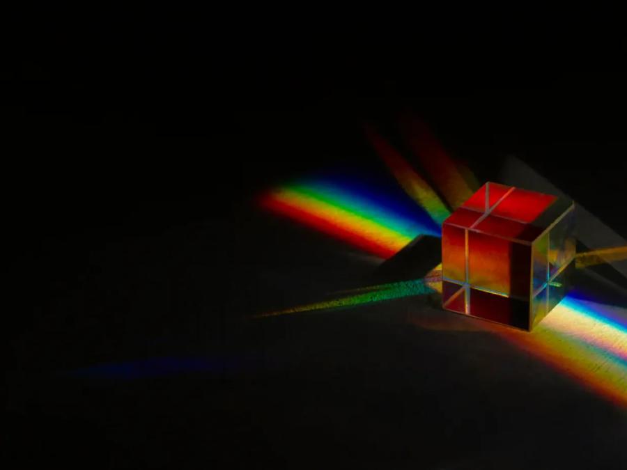 lights-prisms-effect-close-up-2_1280x