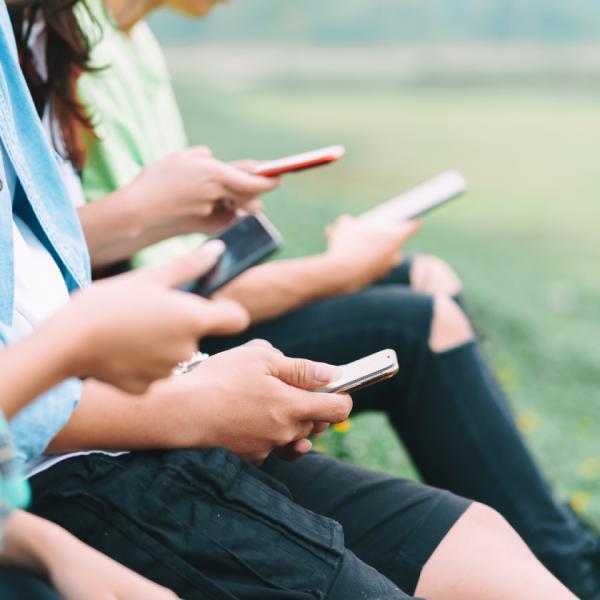 How Can We Raise Resilient Teens in a Digital World_ with Nicola Macdonald