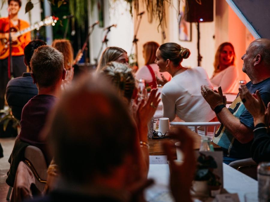 Yuup-BuskersBanquetGlitch-27 Large