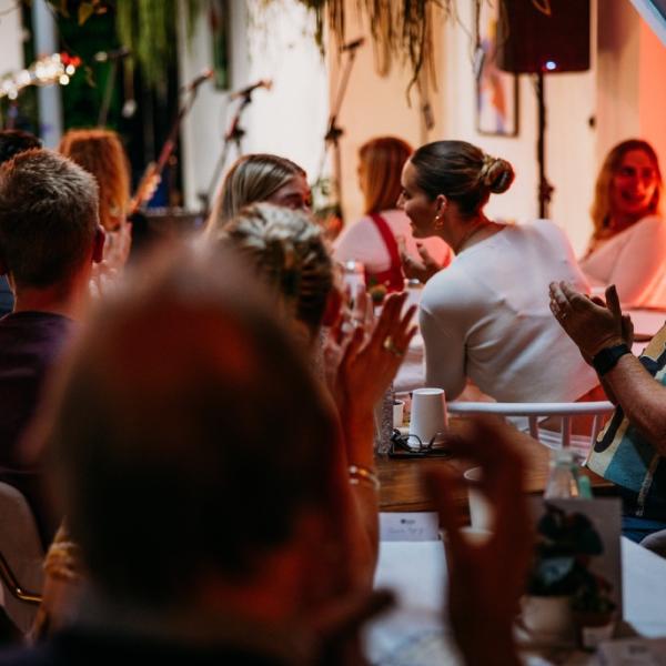 Yuup-BuskersBanquetGlitch-27 Large