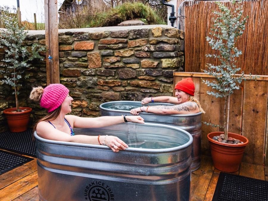 1D54B27B-6837-4BFF-A0AF-4F6FAB5754BA