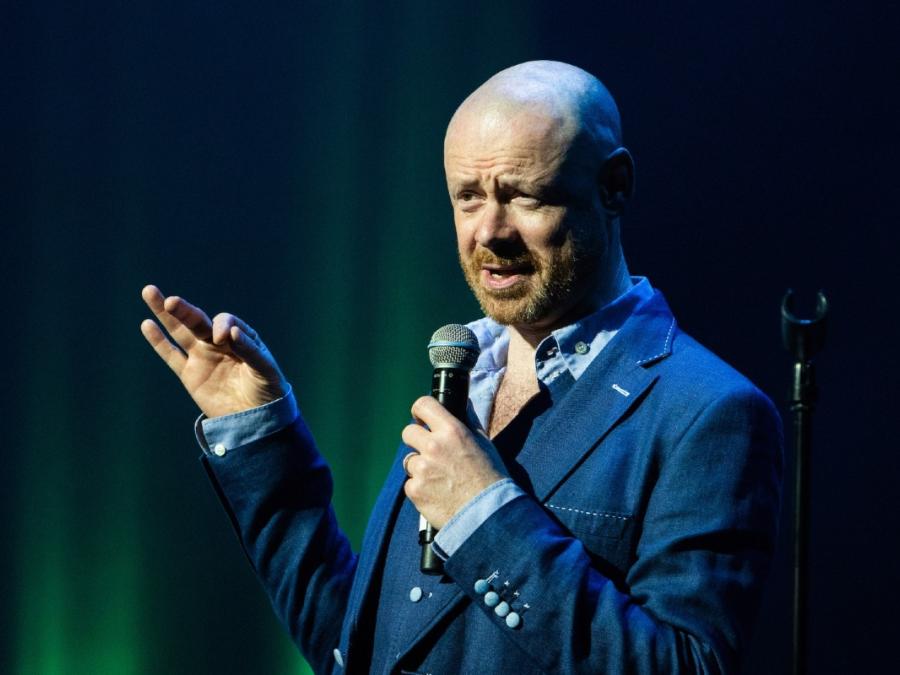 Alistair_Barrie_1920x1080