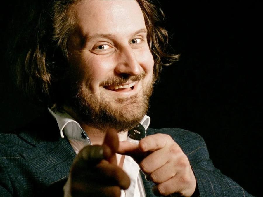 Alexander_Bennett_1920x1080
