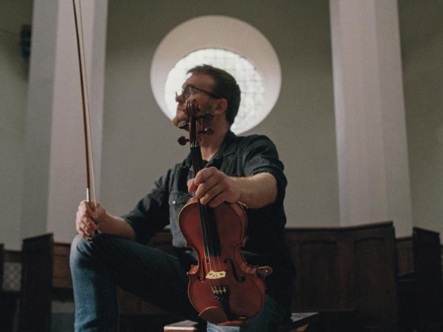 Sam Sweeney - 1800 x 900