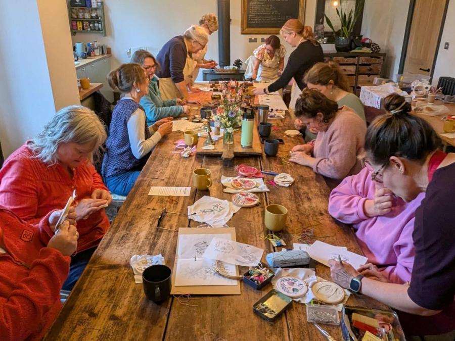 resized winter craft day for Hidden Somerset