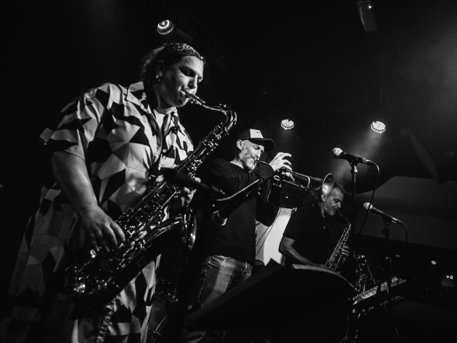 brassJunkies